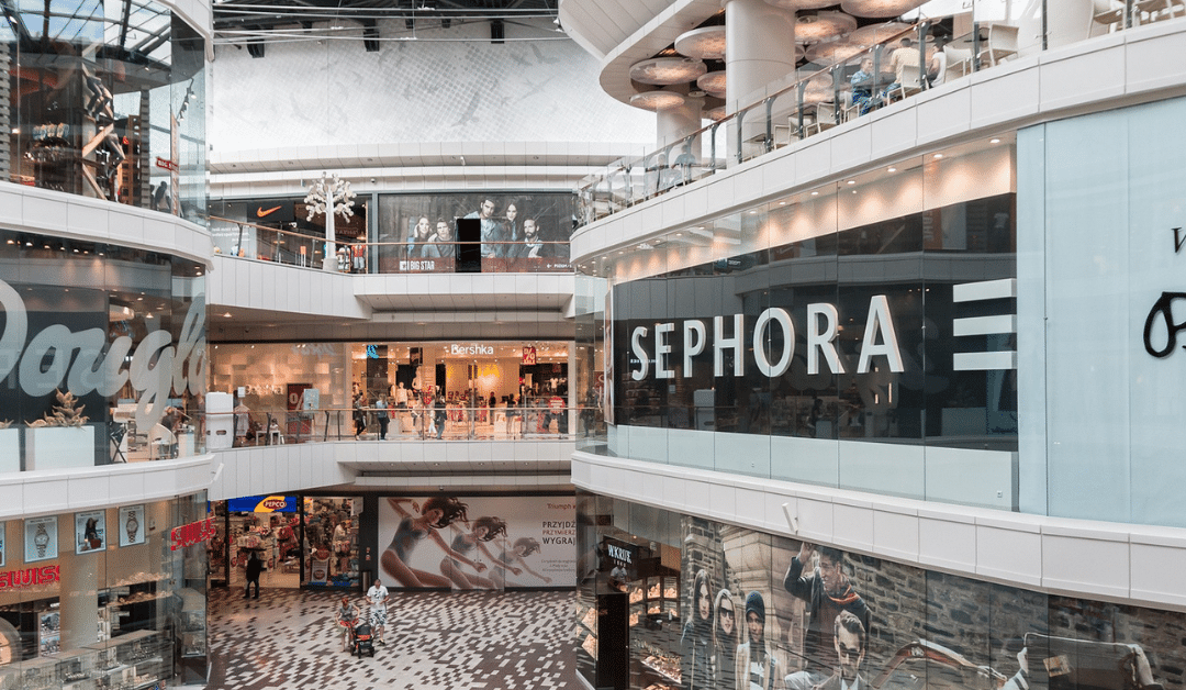 Signage for Retail Stores: The Ultimate Guide for Shopping Centers and Malls