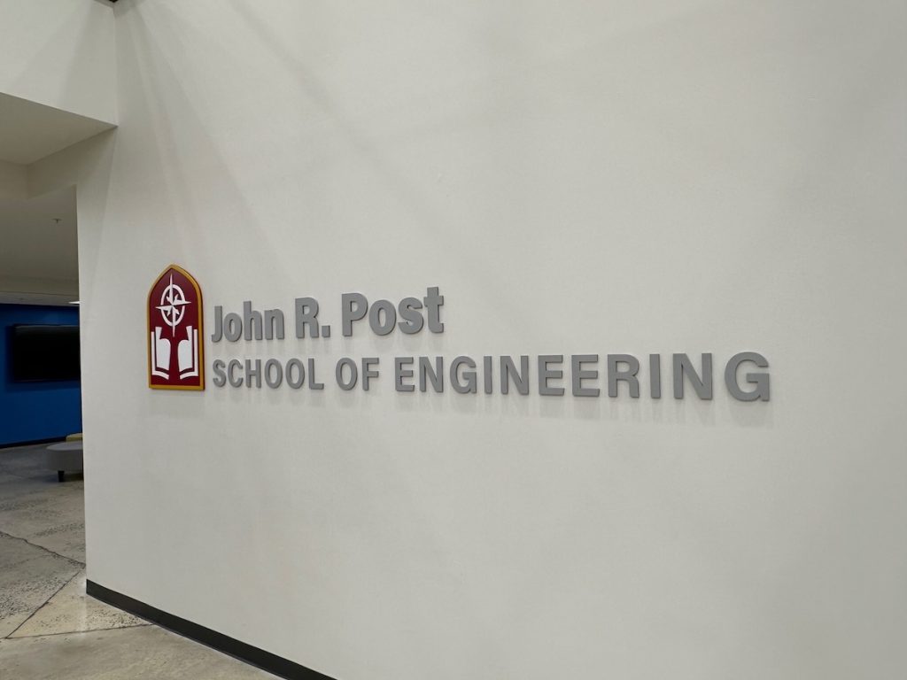 Reading College Towne Alvernia University | L&H Signs